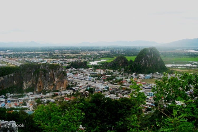 岘港-五行山-会安 1天之游