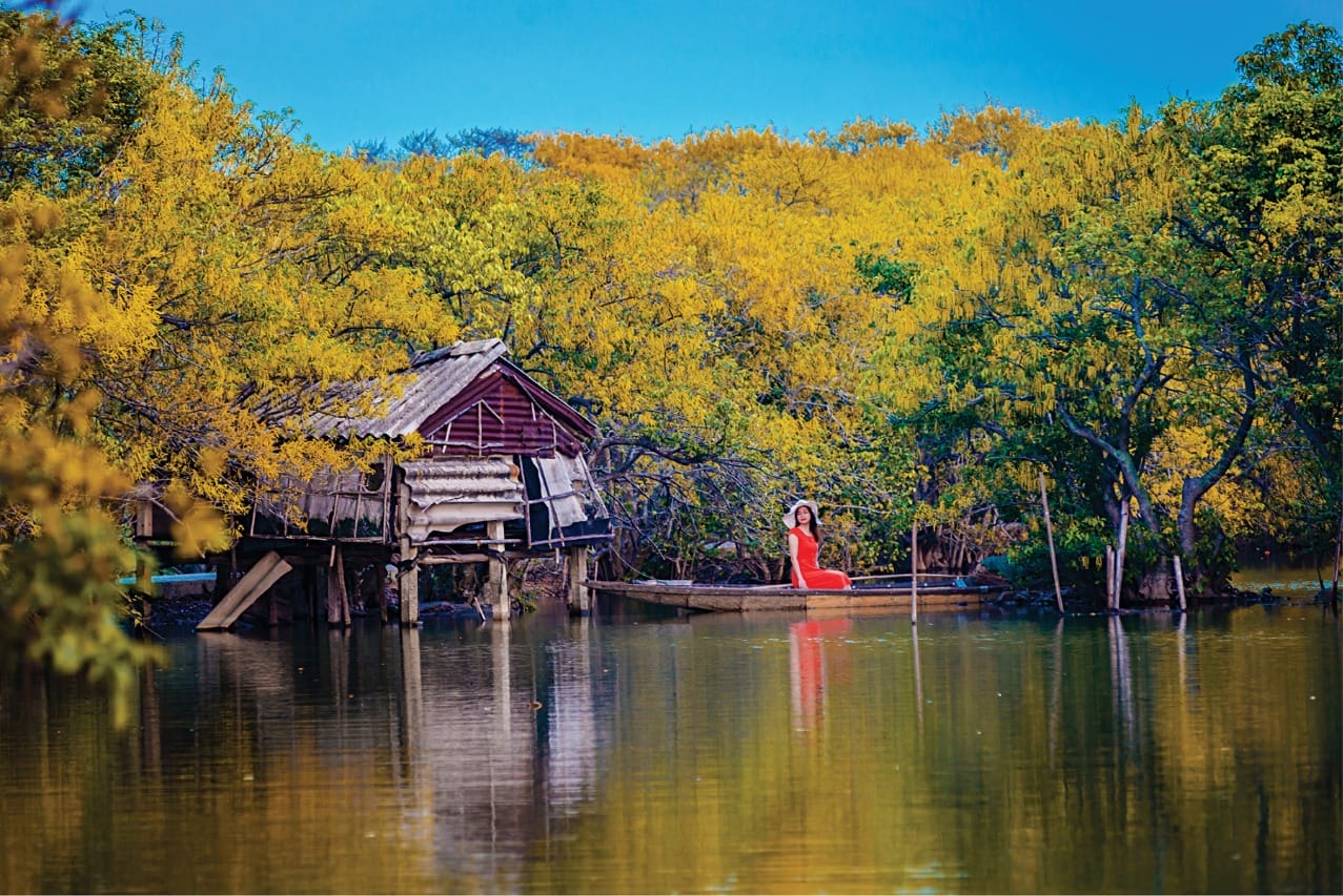 SUNSET ON TAM GIANG LAGOON