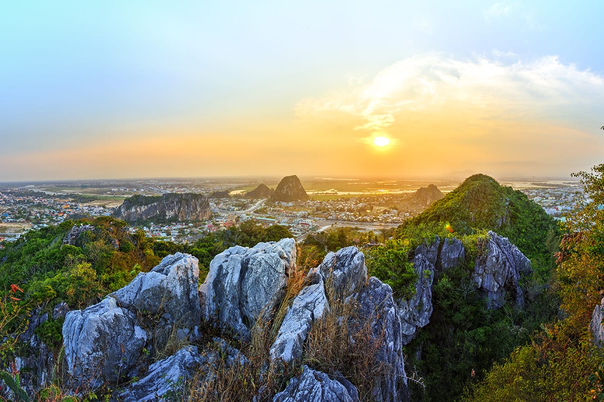 DA NANG - LINH UNG - NGU HANH SON - HOI AN - HUE - BA NA HILL (4D3N)