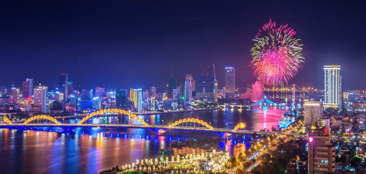 EXPLORE VIETNAM CENTRAL HERITAGE 5-DAY 4-NIGHT TOUR PACKAGE