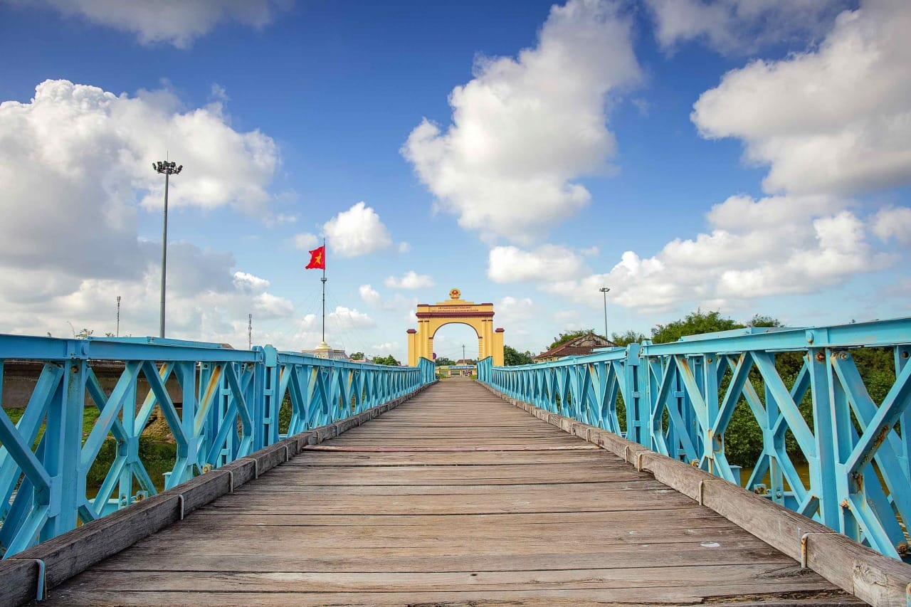 Paradise Cave Tour full day from Hue - Group Tour