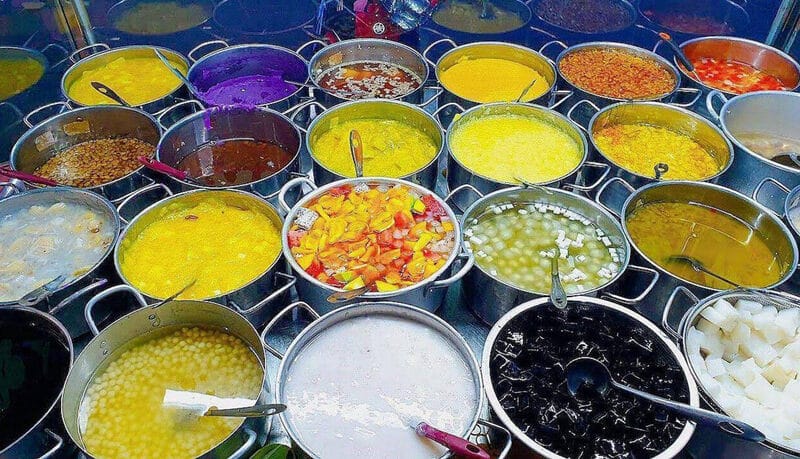 Hue Walking Food Tour Group Tour ( Max 12 pax)
