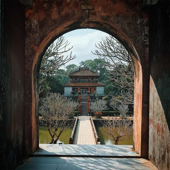 HUE DISCOVERY DELUXE SMALL GROUP TOUR