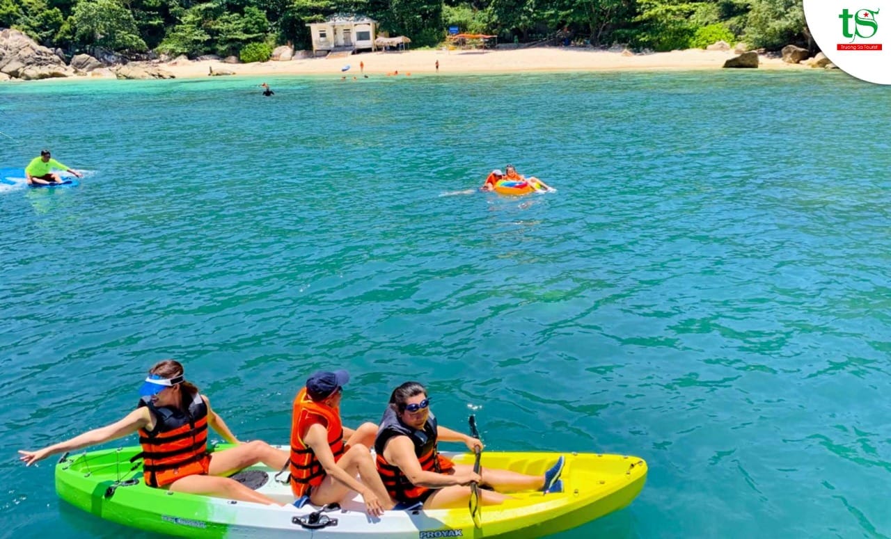 Tour Lặn Biển Ngắm San Hô Sơn Trà Khởi Hành Tại Đà Nẵng Siêu KM 2025