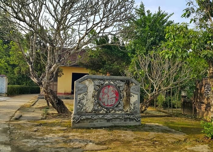 COOKING CLASS IN THUY BIEU VILLAGE
