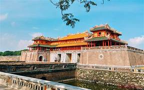 Hue City Tour - Small Group Tour (12 Pax)