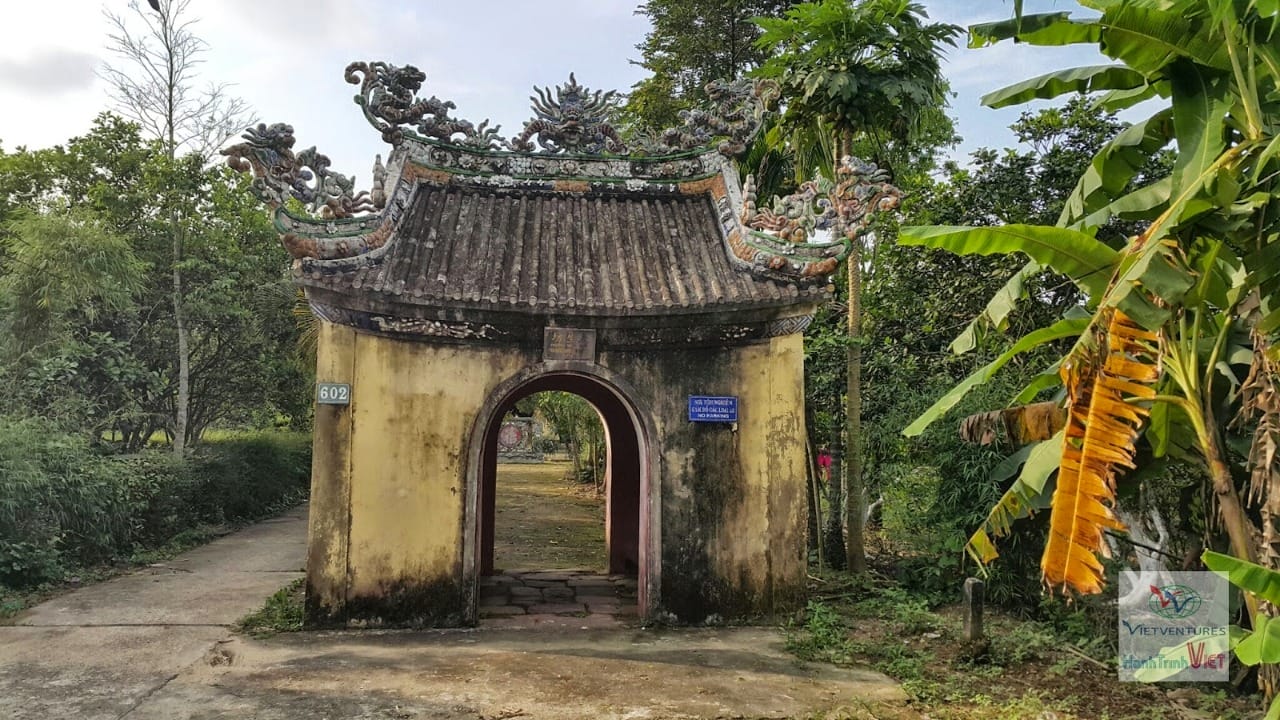 COOKING CLASS IN THUY BIEU VILLAGE