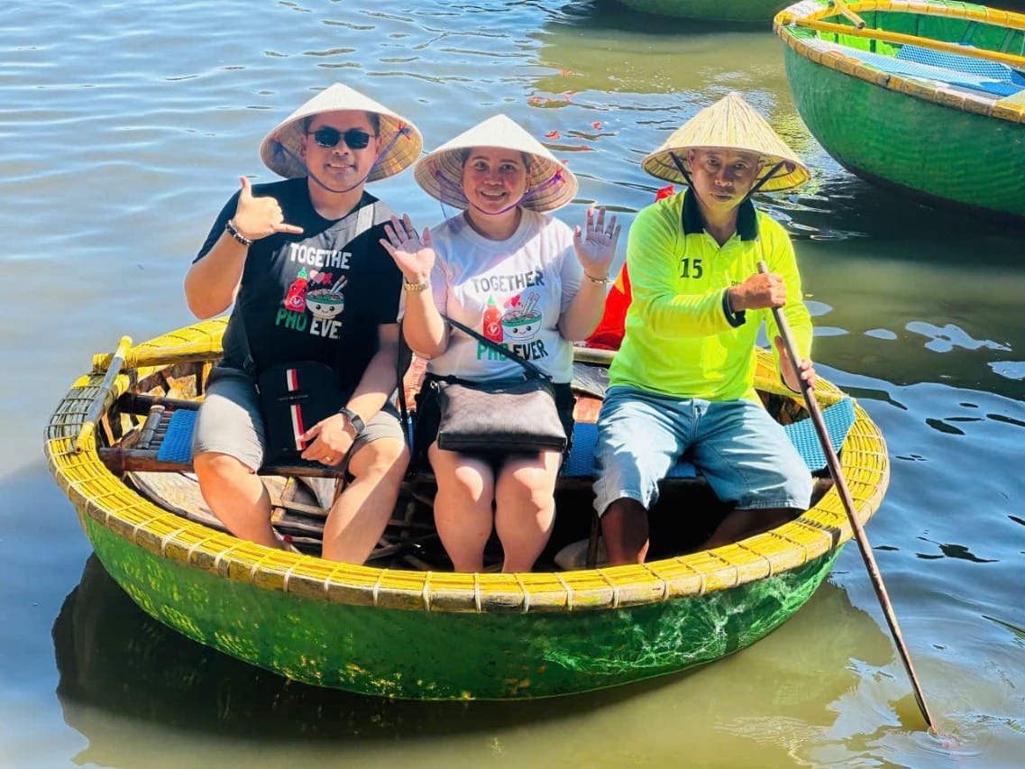 Romantic Hoi An: Coconut Jungle, Boat Ride & Flower Lanterns – Set Menu Dinner