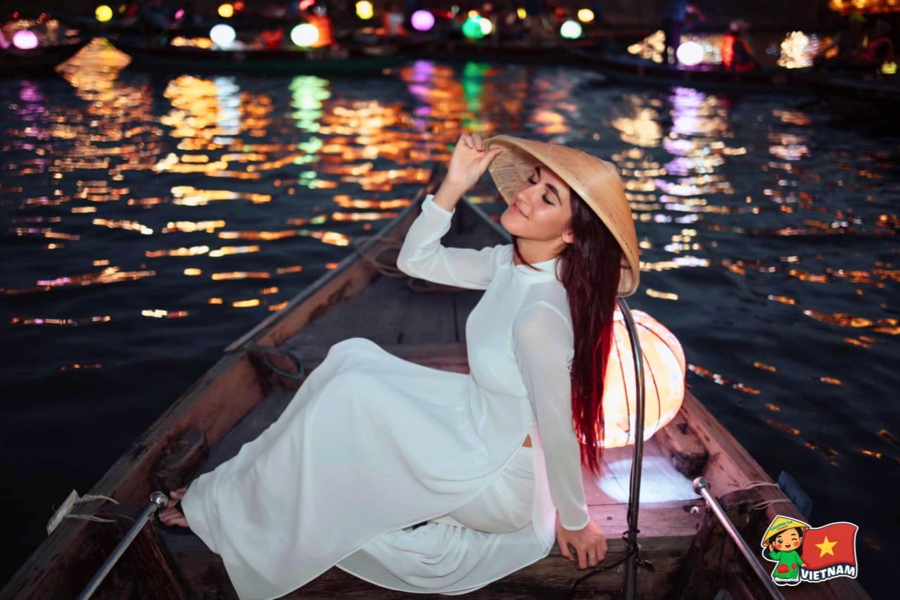 Hoi An Sunset, Floating Dinner, Photoshoot Experience