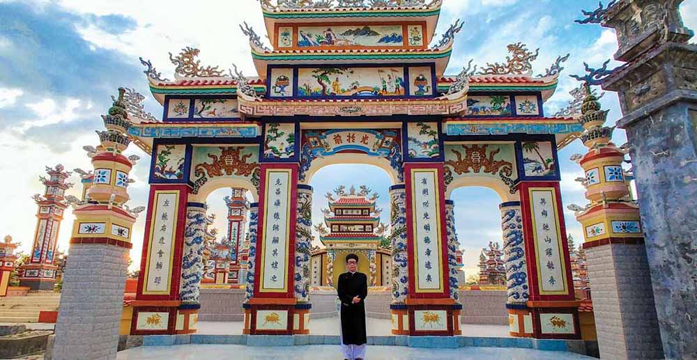 Hue to Hoi An by Bus - Group Tour