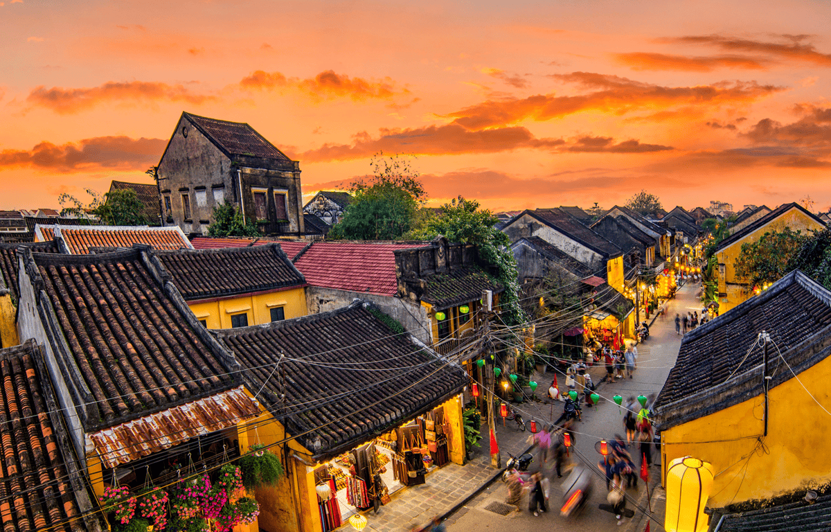 HUE – HOI AN BUS TOUR