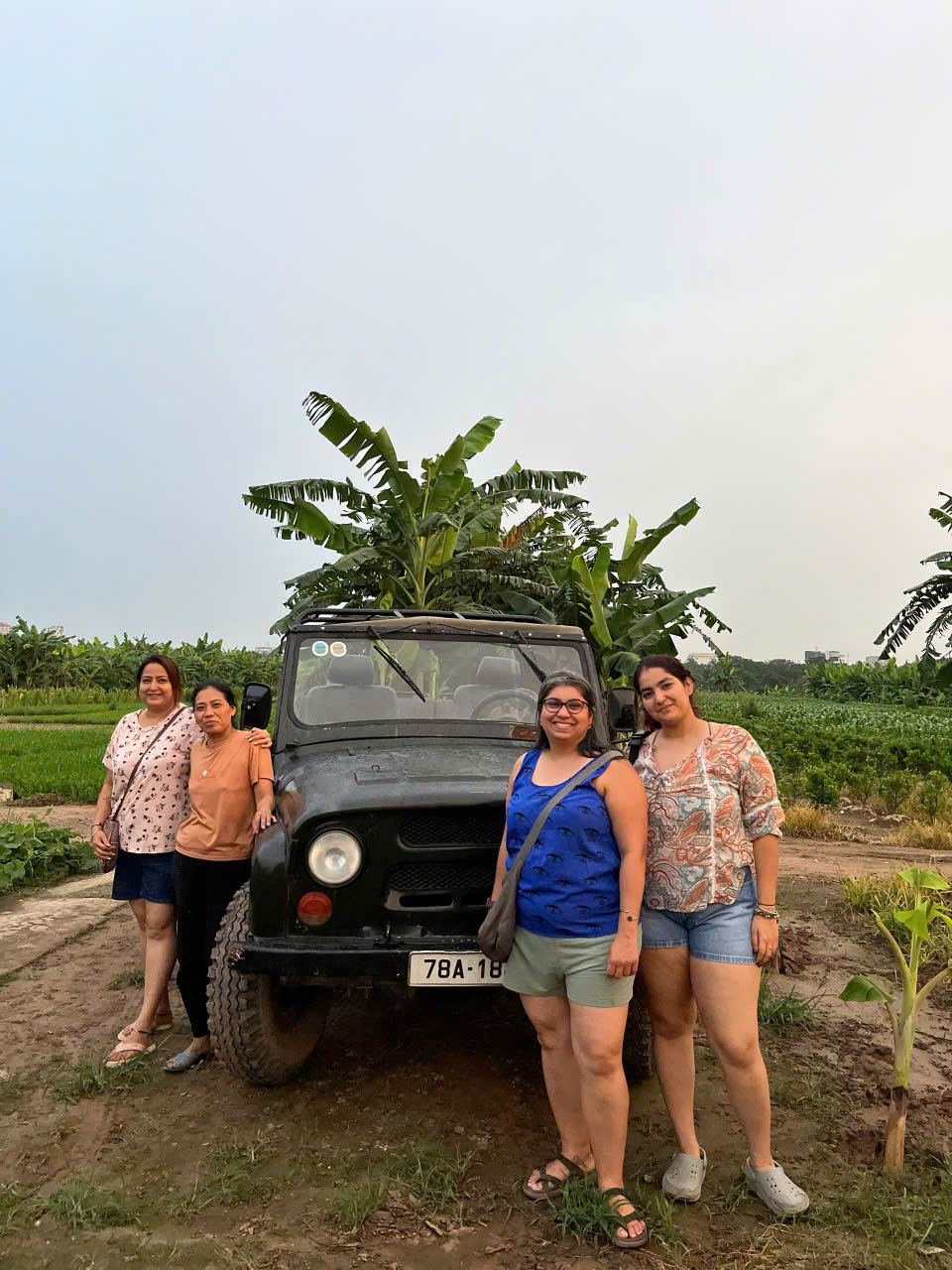 Hanoi City Jeep Tour – Highlights & Local Life Experience