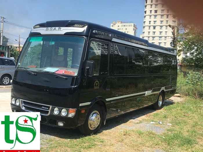CHO THUÊ XE VIP LIMOUSINE 17 CHỖ TẠI ĐÀ NẴNG