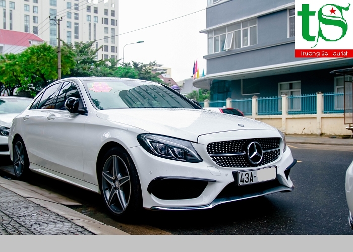 Cho thuê xe VIP Mercedes đám cưới Đà Nẵng