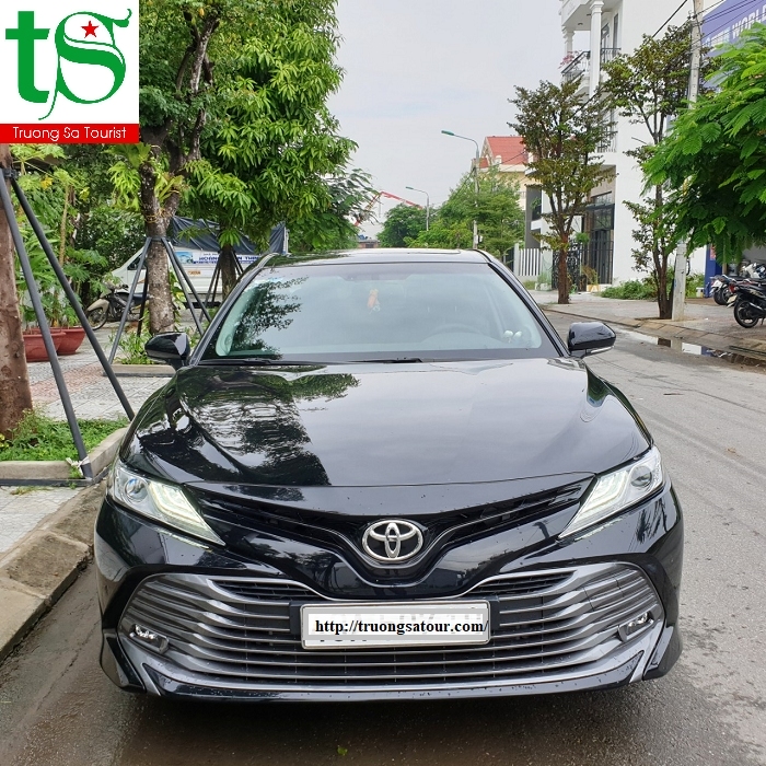 Cho thuê xe 4 chỗ Toyota Camry đời mới Đà Nẵng