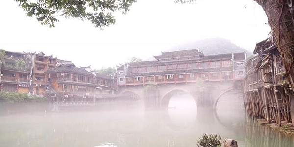 TOUR PHƯỢNG HOÀNG CỔ TRẤN 6N5D GIÁ RẺ TẠI ĐÀ NẴNG