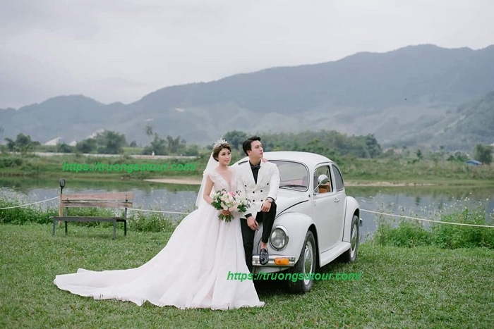 Thuê xe mui trần chụp hình cưới  Đà Nẵng giá rẻ