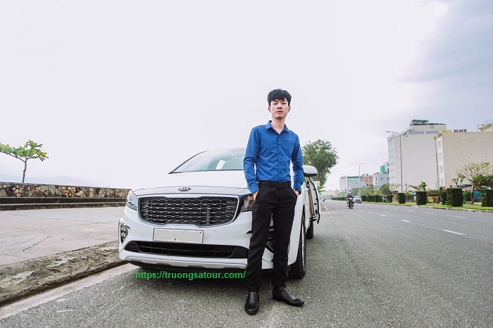 Cho thuê xe Kia Sedona Hội An giá rẻ.
