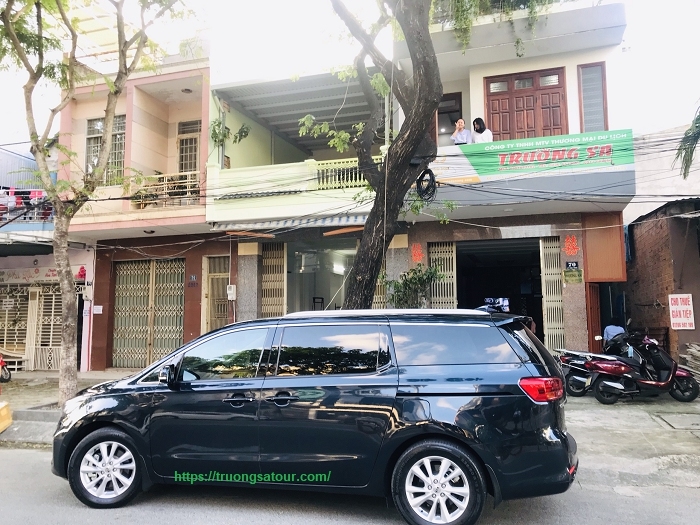 ​Thuê xe Kia Sedona  7 chỗ Hội An đi Huế