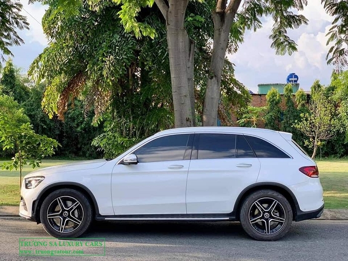 Cho thuê xe Mercedes-Benz GLC 300 tại Đà Nẵng giá rẻ