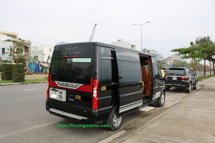在岘港大宗租Dcar 豪华轿车